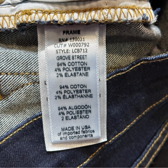 🎉HOST PICK!🎉NWT FRAME Le Bell Cropped Flare Jeans in Deep Indigo Blue. Size 26 - Picture 12 of 13